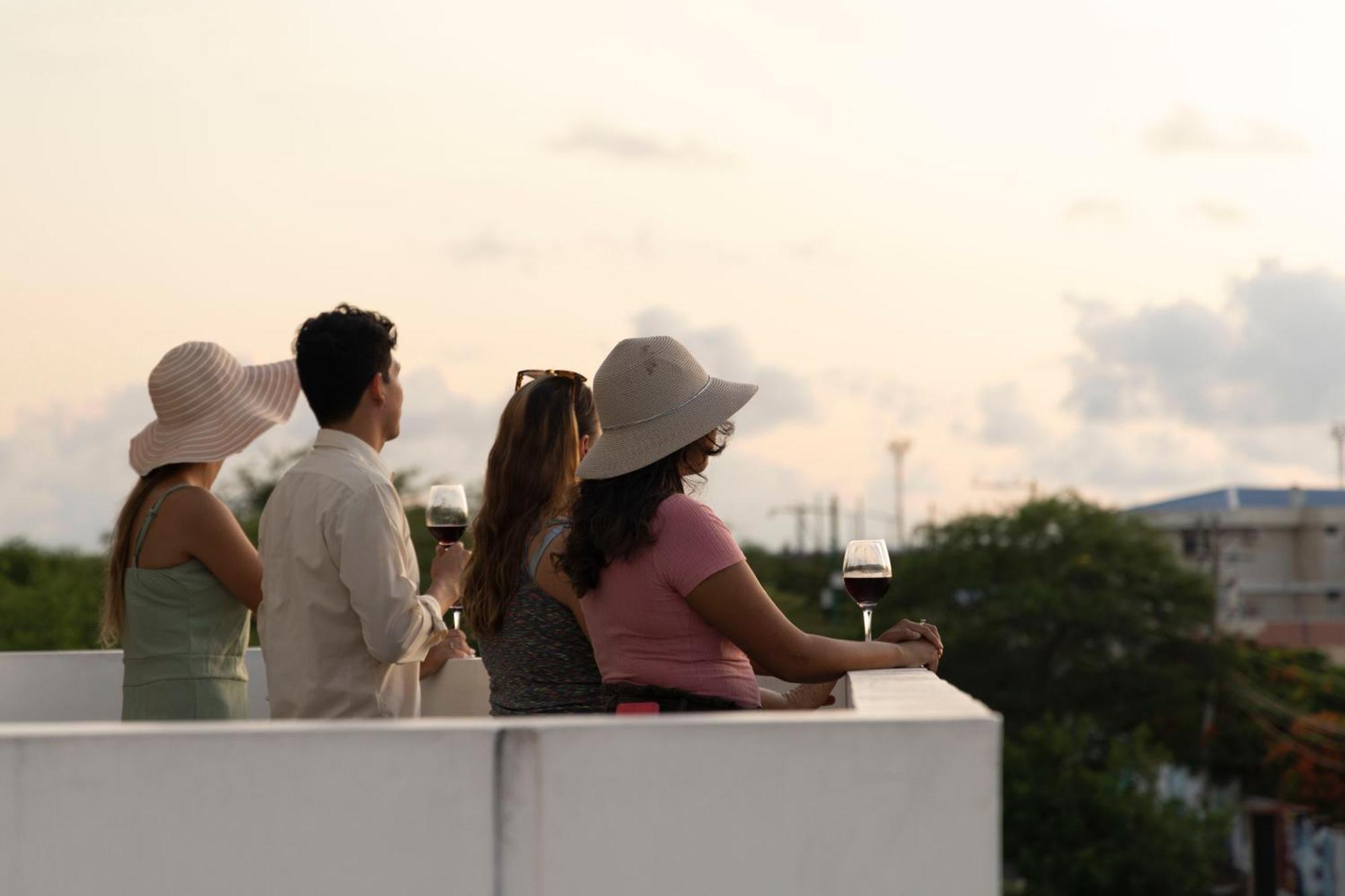 Galapagos Planet Hotel ปูแอร์โต บาเกริโซ โมเรโน ภายนอก รูปภาพ