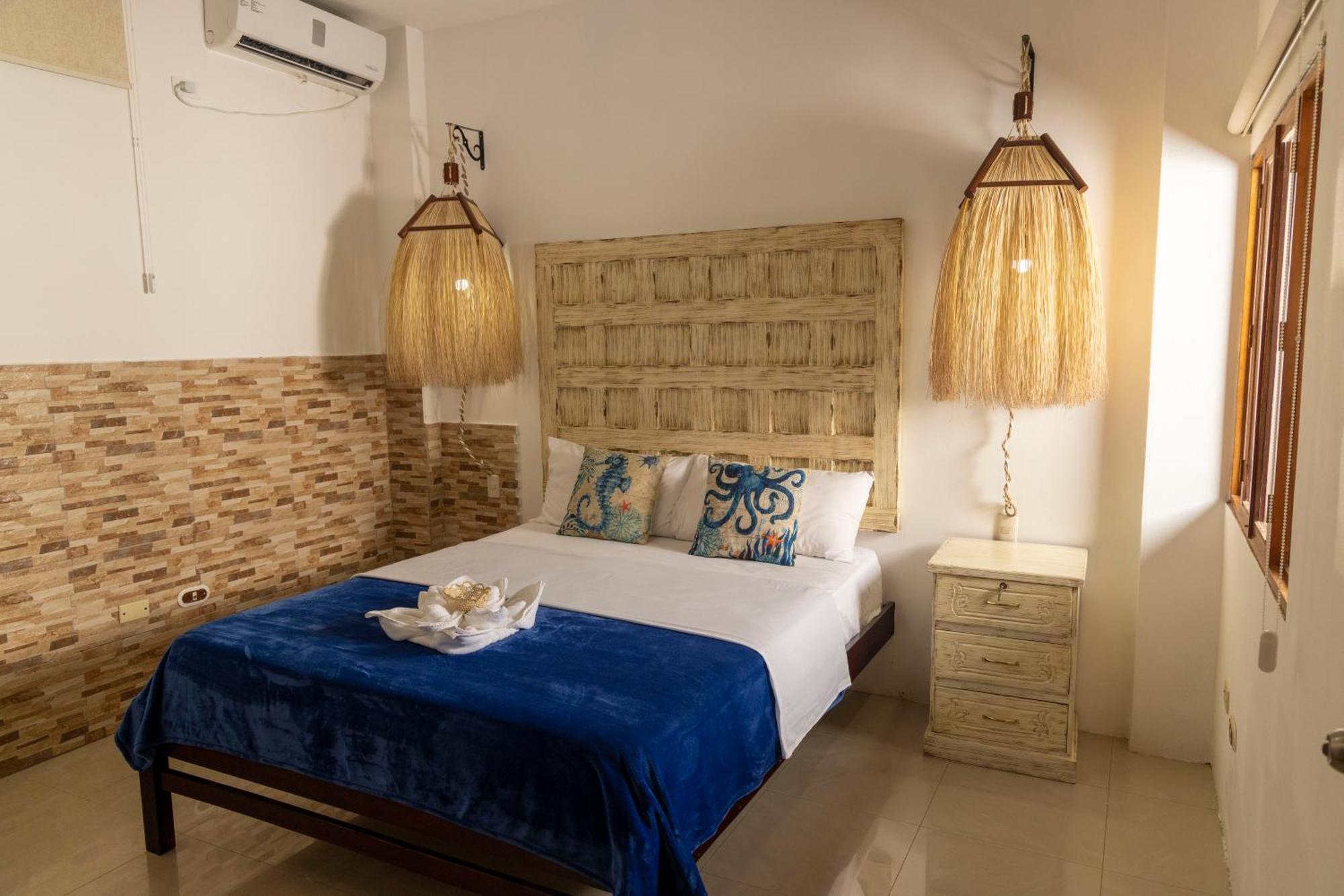 Galapagos Planet Hotel ปูแอร์โต บาเกริโซ โมเรโน ภายนอก รูปภาพ