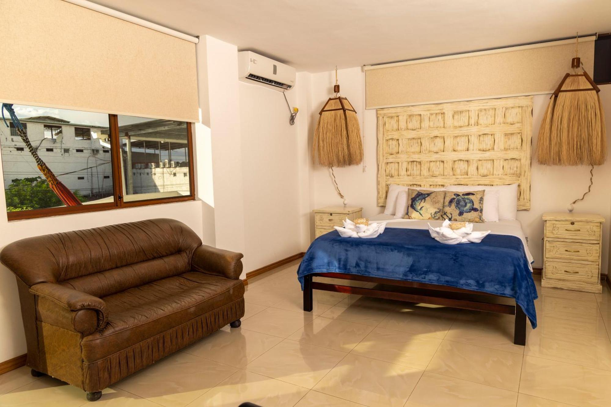 Galapagos Planet Hotel ปูแอร์โต บาเกริโซ โมเรโน ภายนอก รูปภาพ